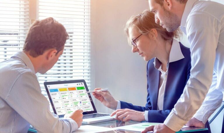 how much to charge for consulting