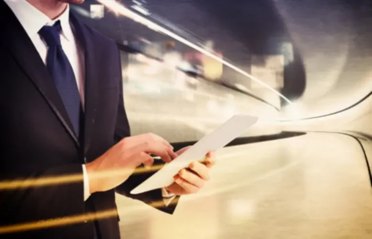 Rapid Mobile App Development (RMAD): What it is, Pros & Cons, Efficiency