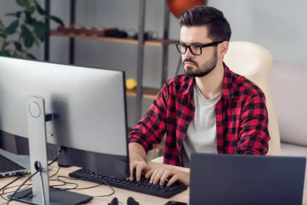 How to find and hire JavaScript developer