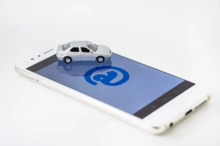 Taxi App Development: checklist, hiring a team, required features