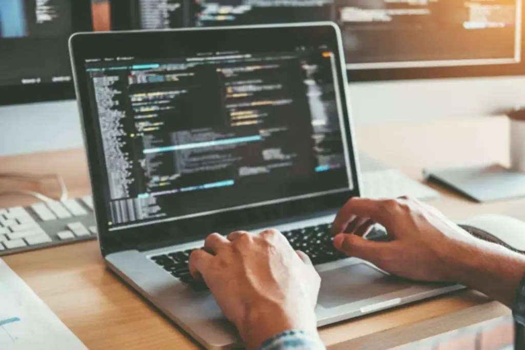 Software development outsourcing companies: Best way to optimize your business