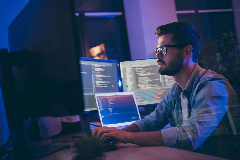 Shift Right vs Shift Left: Key Advantages and Differences